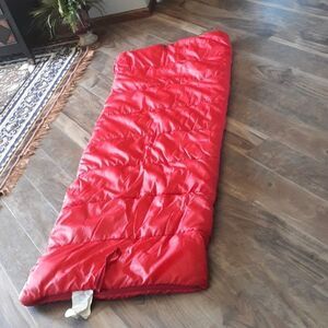 Dupont insulated sleeping bag, non allergenic,  machine washable